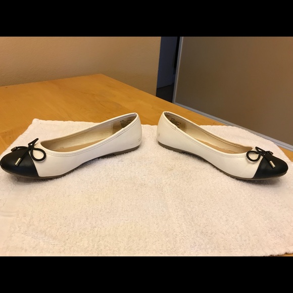 Just Fab ballet flats - Picture 3 of 4